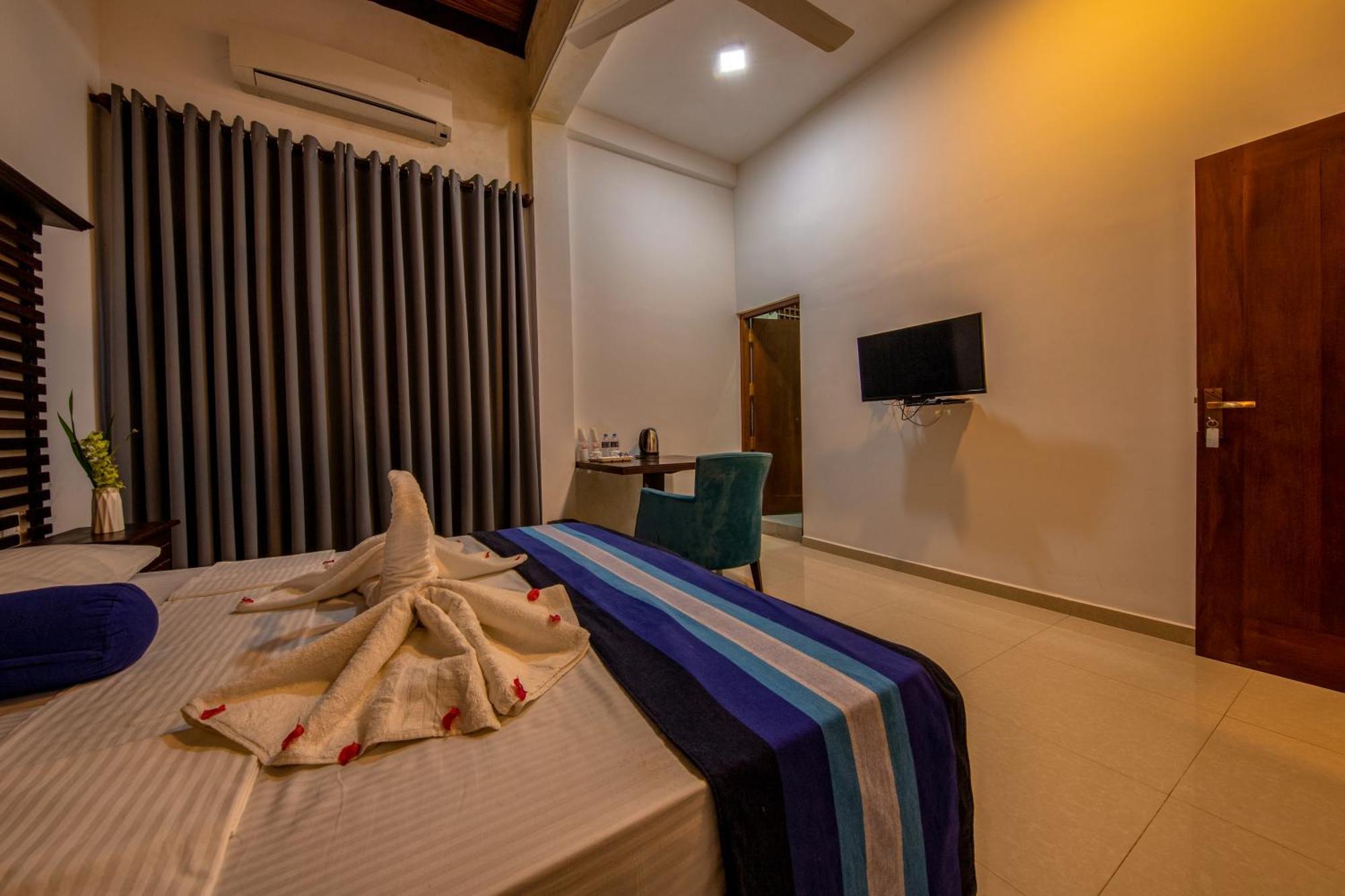 גאלה Owinmo Hotel & Reception Hall מראה חיצוני תמונה